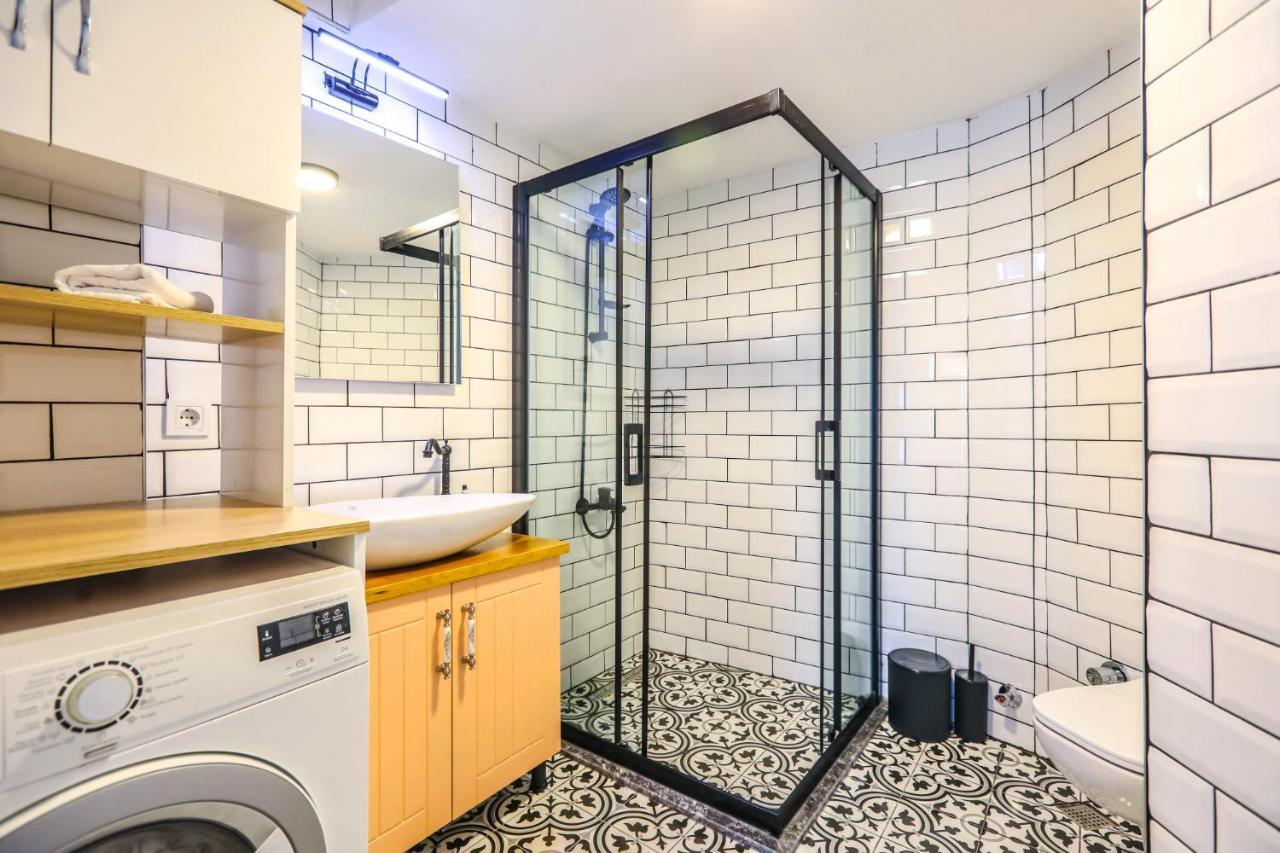 Vibrant Flat 500 M To Uskudar Ferry Station Apartment Istanbul Ngoại thất bức ảnh