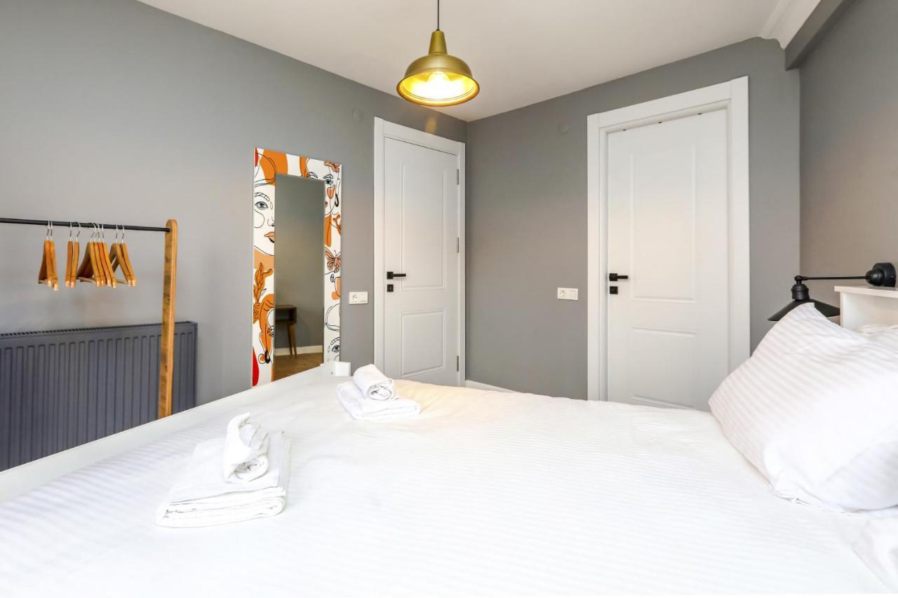 Vibrant Flat 500 M To Uskudar Ferry Station Apartment Istanbul Ngoại thất bức ảnh